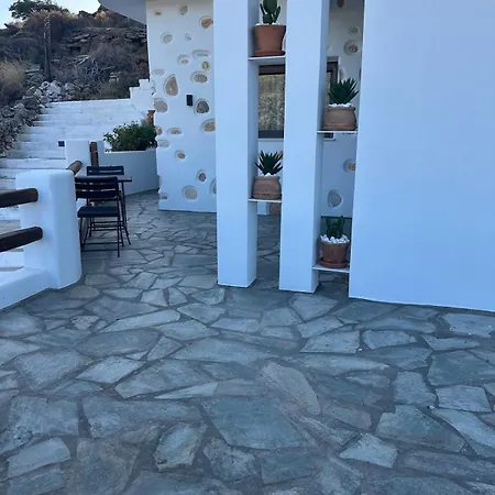 Erinia Luxury Apartman Áno Potamiá