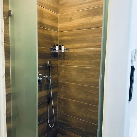 Erinia Luxury Apartman